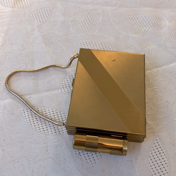 Vintage gold dance case clutch purse with lipstick holder, compact, clip, comb - Picture 2 of 16